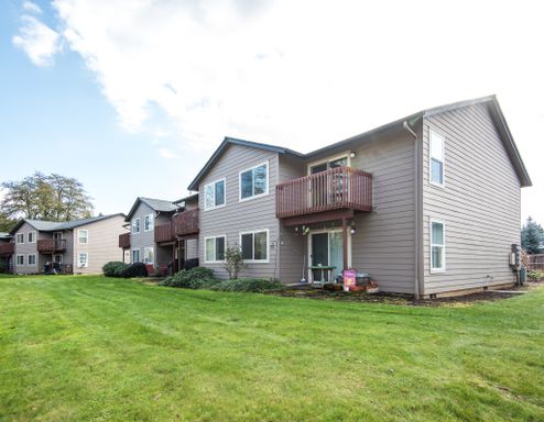 ENJOY FREE RENT UNTIL OCTOBER - 2x1 @ Rivercrest Apartments