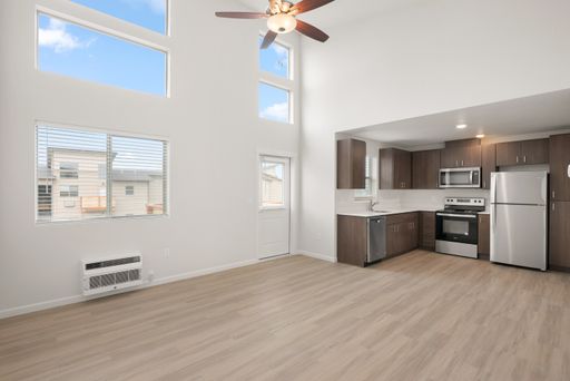 2x2 at Shepherds Crossing Apartments - Pet Friendly – photo 1