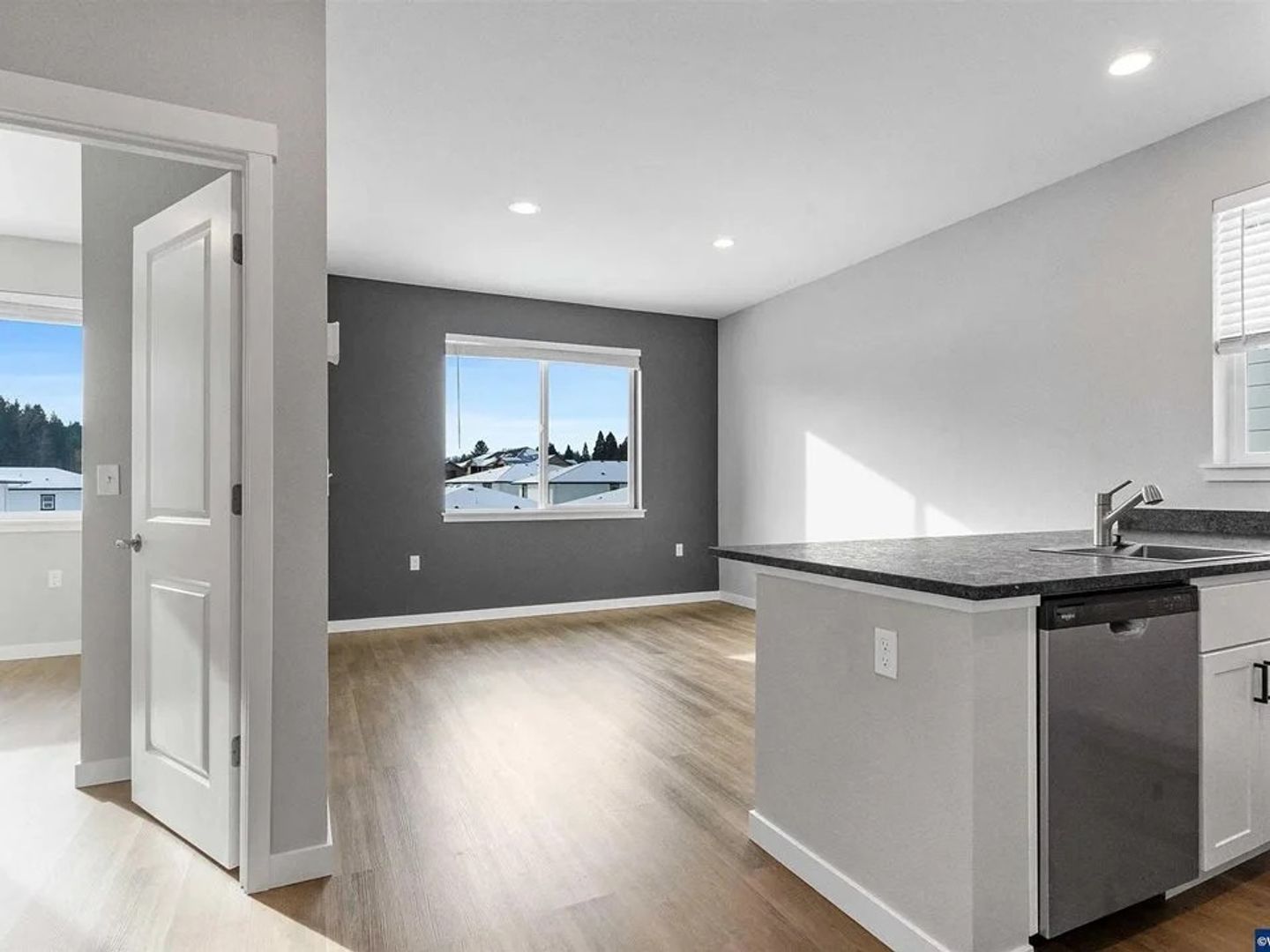 Salem Apartment: 2407 Strong Heights Lane SE