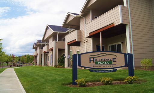 2x2 @ Hillsdale Plaza Apartments – photo 1