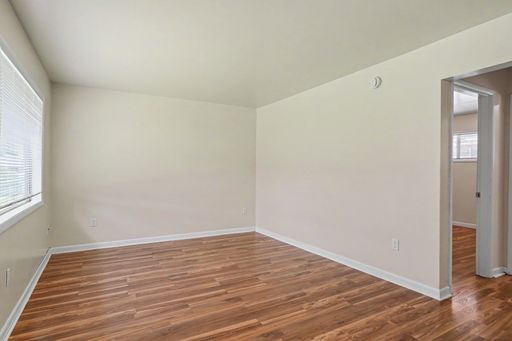 FREE RENT WHEN YOU SIGN A 12 MONTH LEASE! 1x1 @ Friendship Court Apartments – photo 1