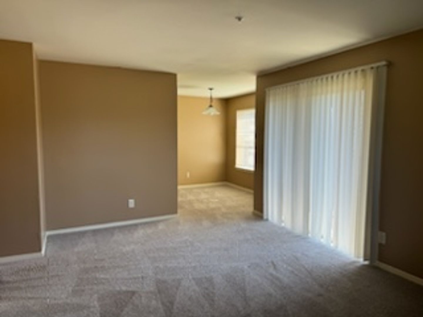 Salem Apartment: 4907-4976 Turquoise Ave SE