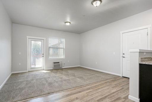 ENJOY FREE RENT UNTIL OCTOBER 1ST - 2x2 @ Howard Commons – photo 1