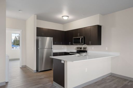$500 DEPOSIT - FREE RENT - BEAUTIFUL APARTMENT HOMES AT LONE PINE PLACE!!