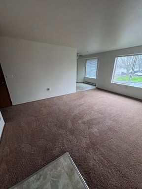 Spacious Apartment Homes at Willow Creek – photo 1