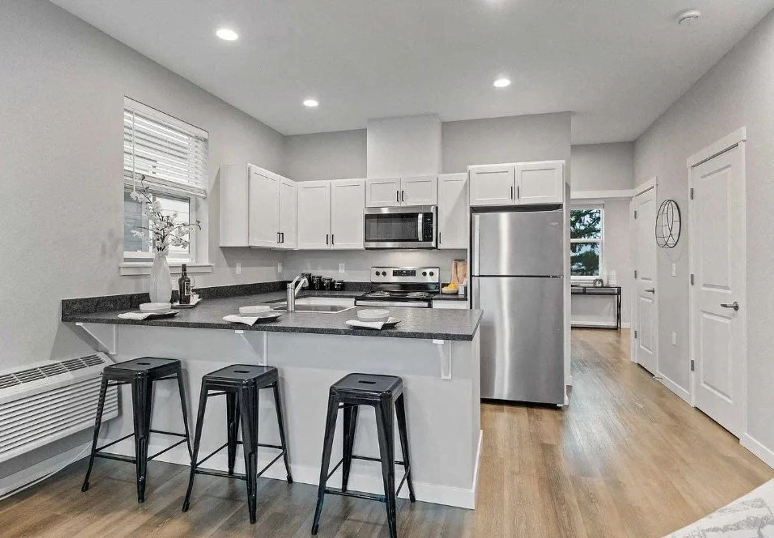 Salem Apartment: 2434 Strong Heights Lane SE