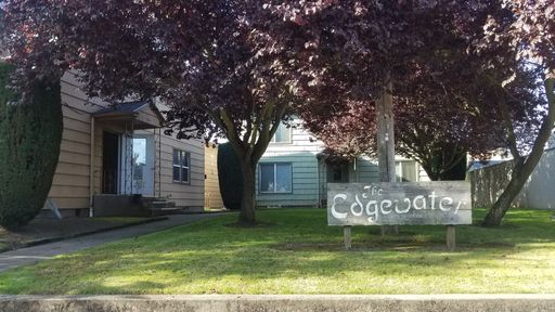 REDUCED RENT & FREE RENT! 2x1 @ The Edgewater Apartments – photo 1