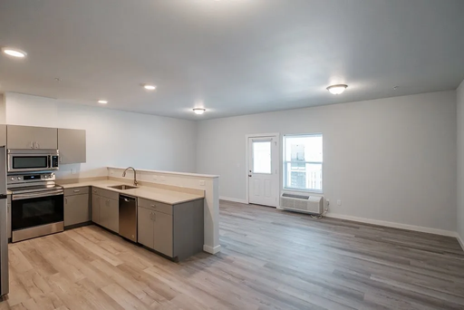 FREE RENT! 2x2 at Cascade Meadows Apartments in Sweet Home