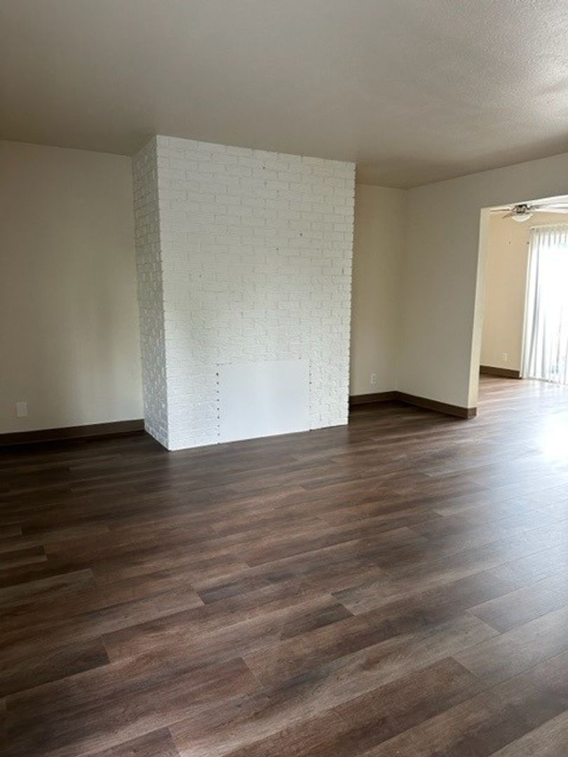 Salem Apartment: 1103 2nd St NW #'s 1, 2, 3 & 4