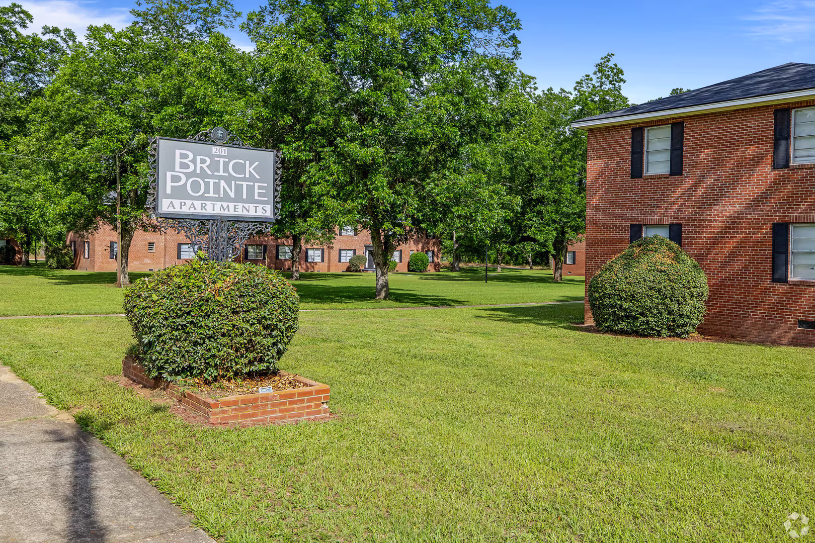 Albany Apartment: 201 Holly Drive