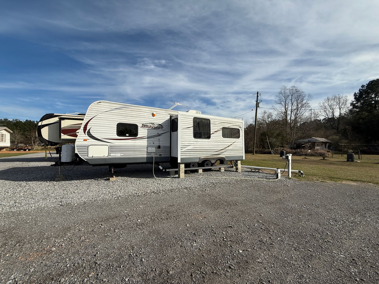 Lucedale Apartment: 144 Katie Eubanks Road