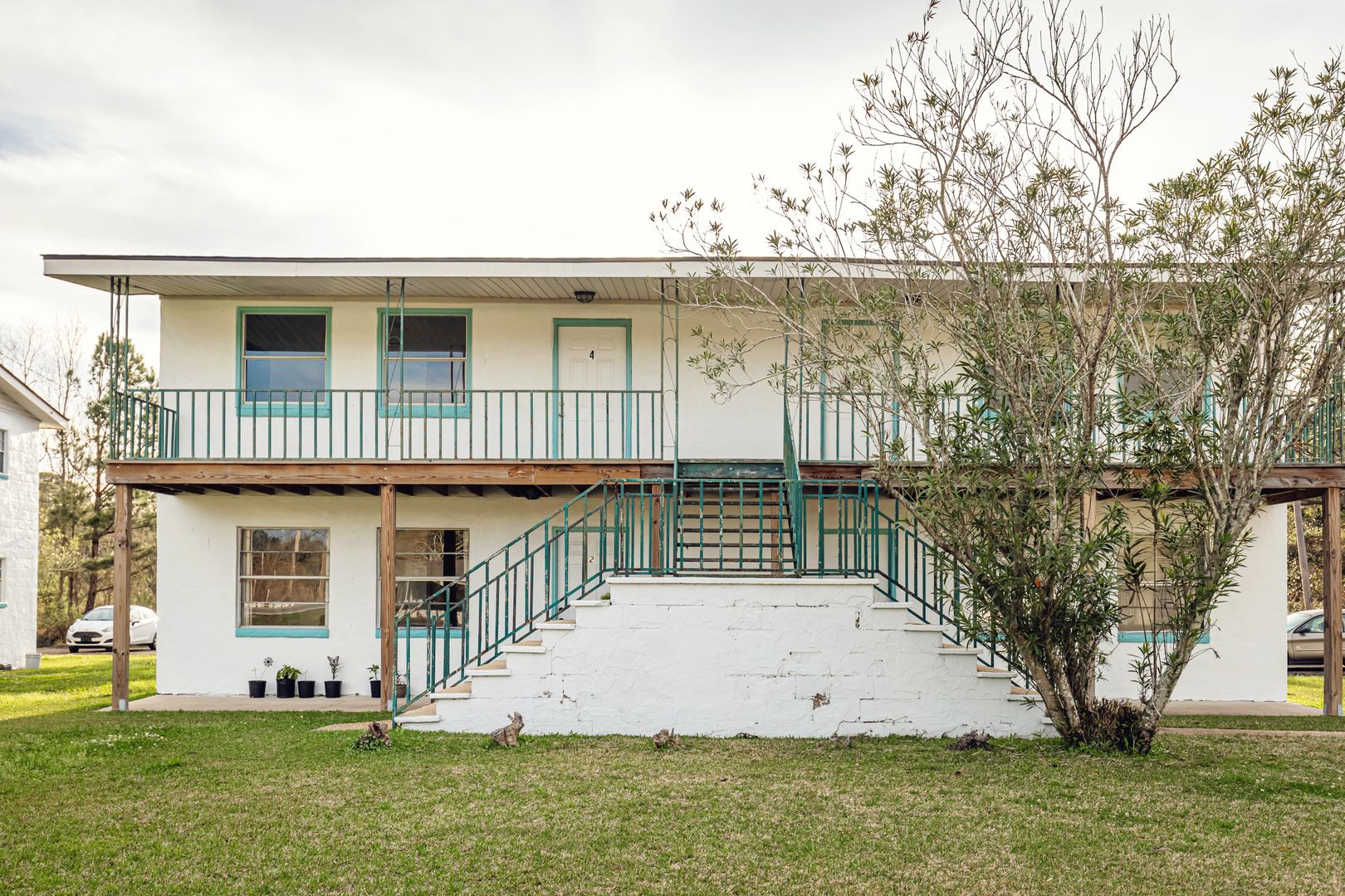 Moss Point Apartment: 8429 Highway 613