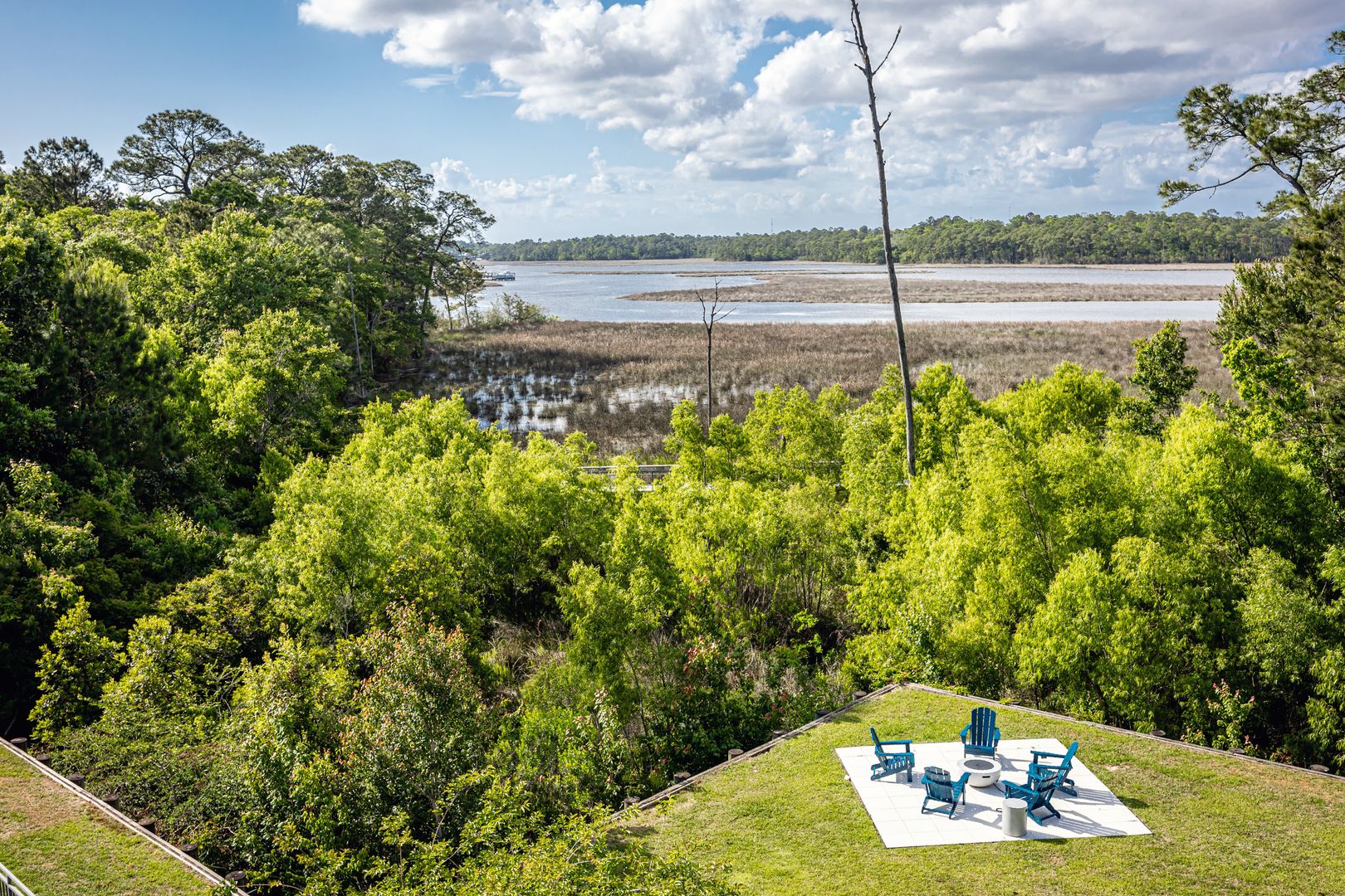 Ocean Springs House: 2501 Bienville Blvd Unit 424