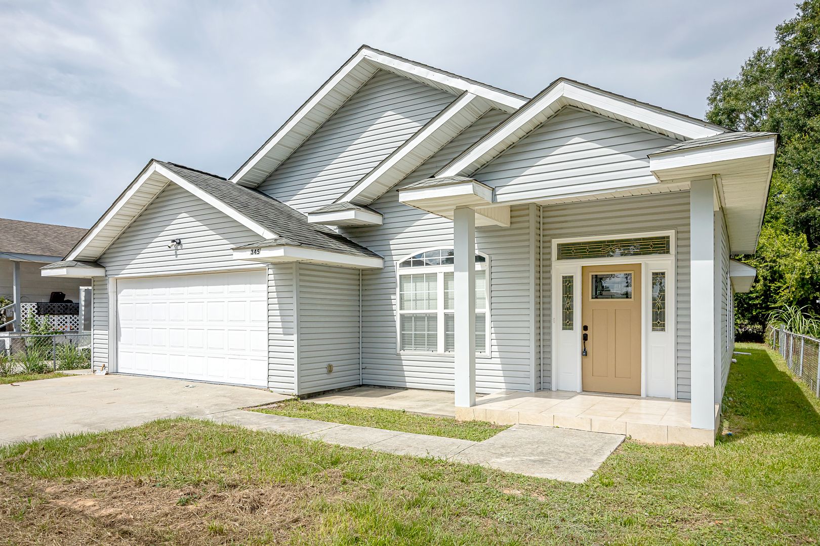 Biloxi House: 345 Bowen Street