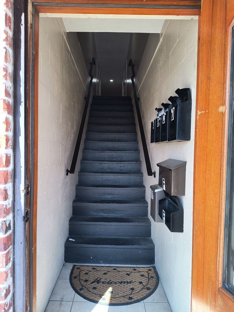 Gulfport Apartment: 1956 E. Pass Rd