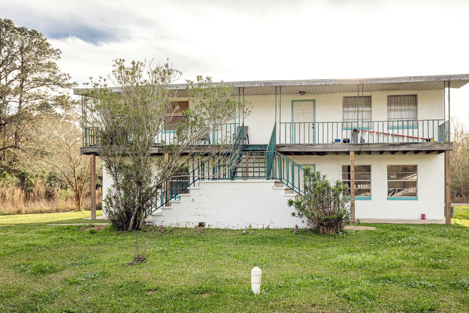 Moss Point Apartment: 8429 Highway 613
