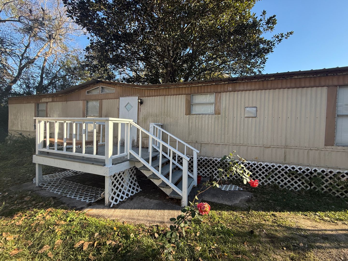 Irvington House: 12305 Lloyd Rd Lot 2