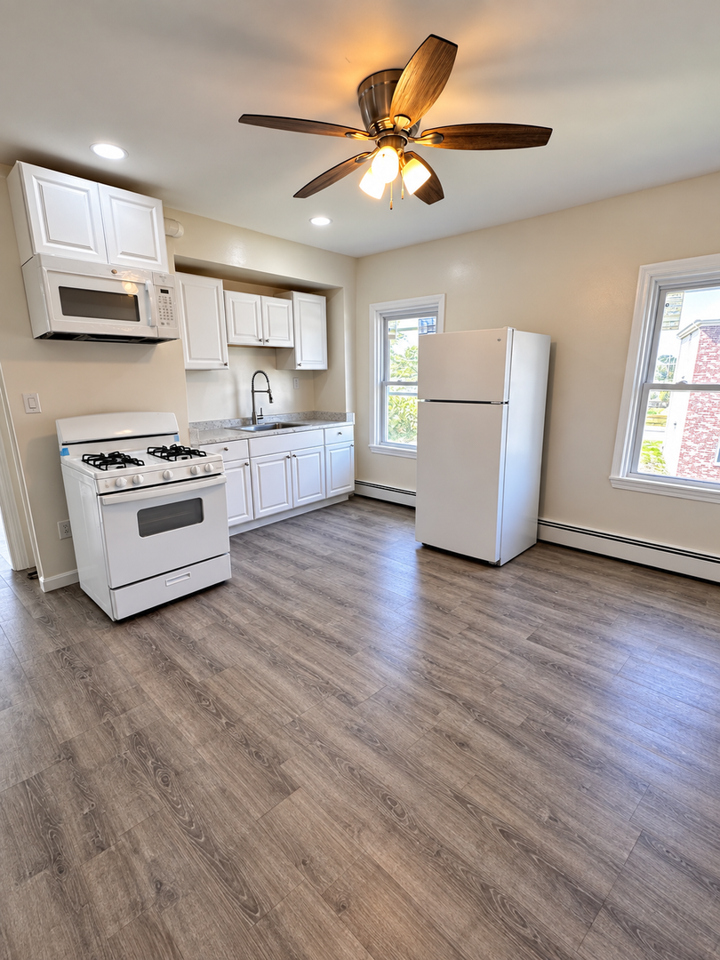 East Providence Apartment: 244 Fort St
