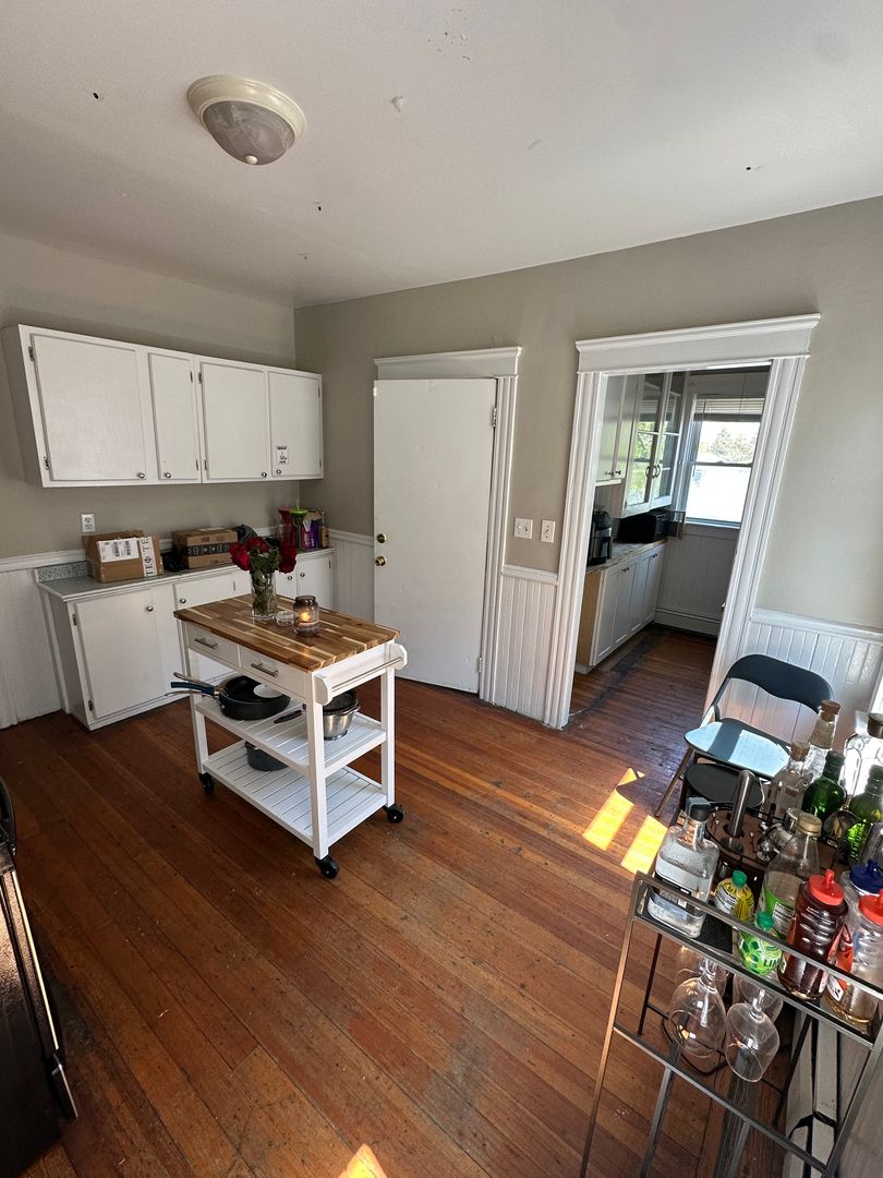Providence Apartment: 37-39 Pembroke Ave