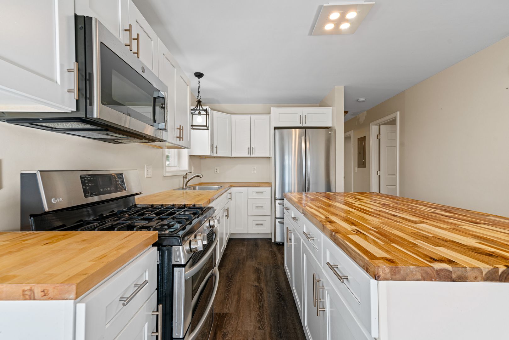 Providence Apartment: 3 1/2 Baltimore Street