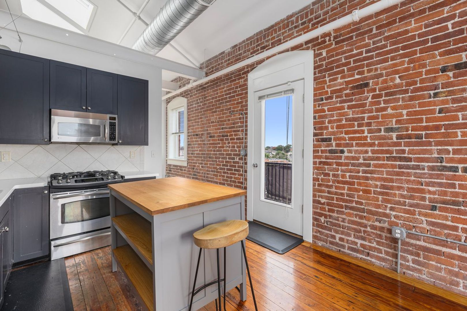 Providence Apartment: 755 Westminster St