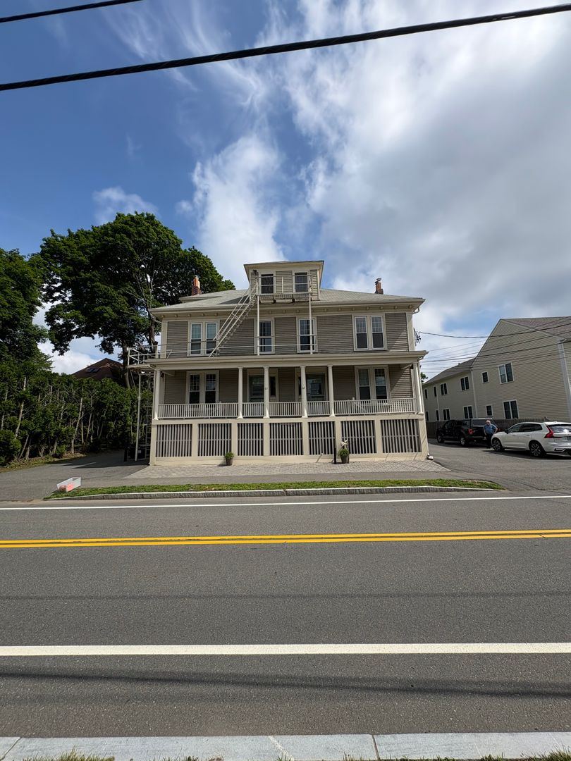 Needham Apartment: 63 Oak St