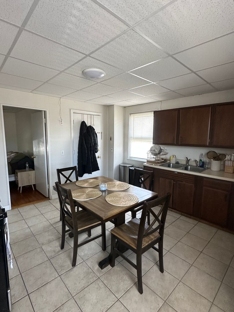 Cranston Apartment: 173-175 Bayview