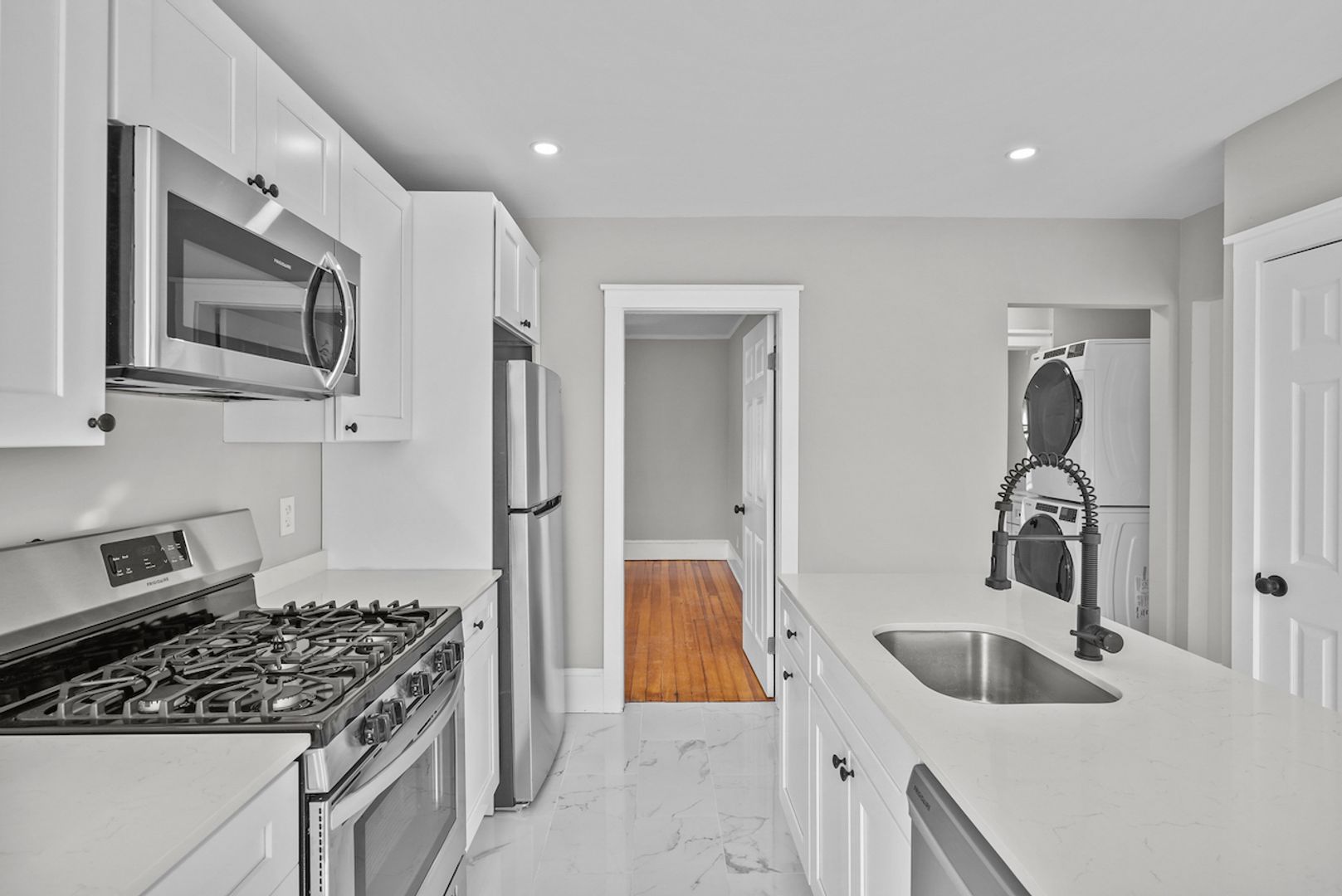 Providence Apartment: 460 Eaton St Unit #1