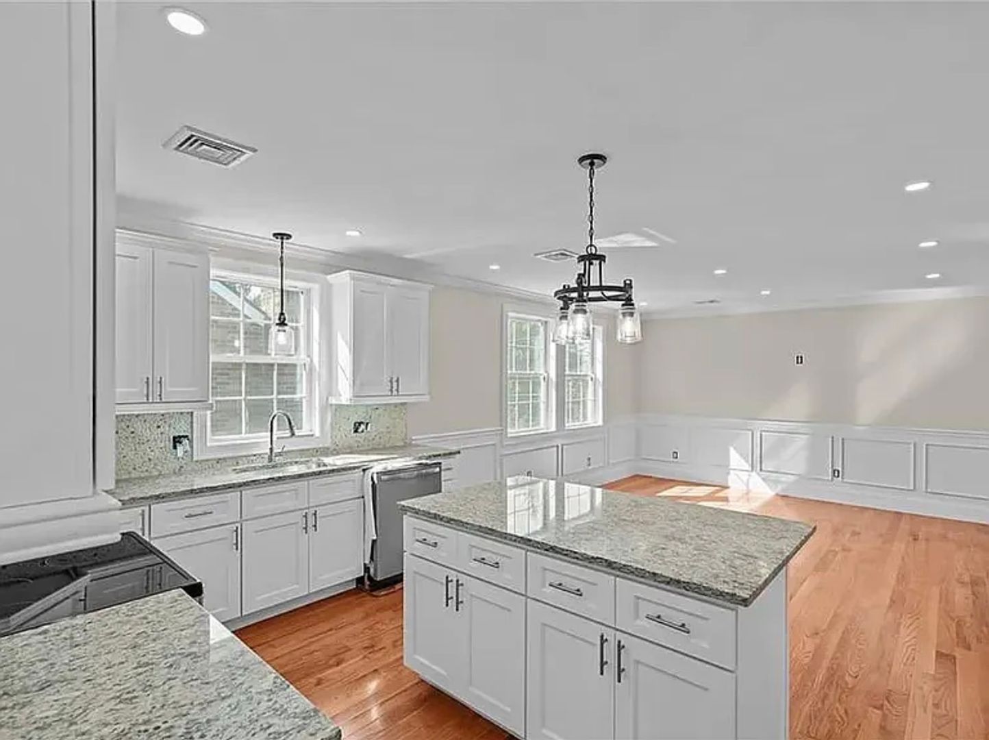 Providence Apartment: 117 Sharon St