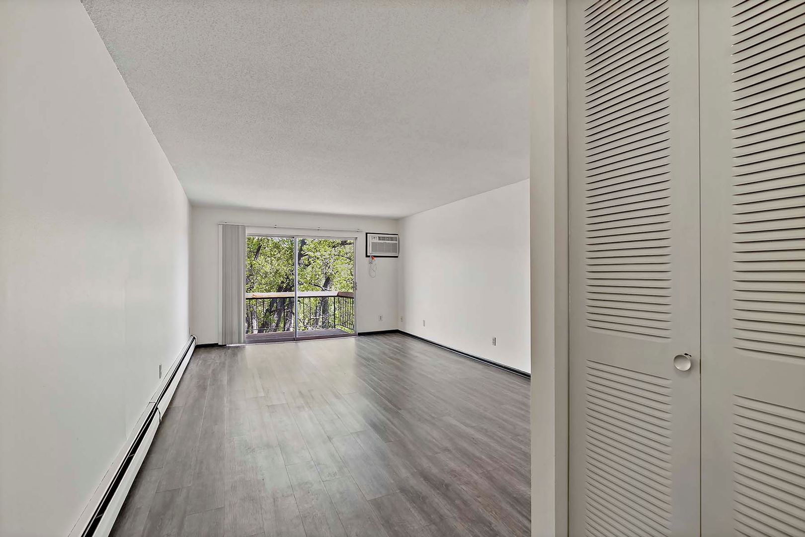 Crystal Apartment: 7710 36th Ave N