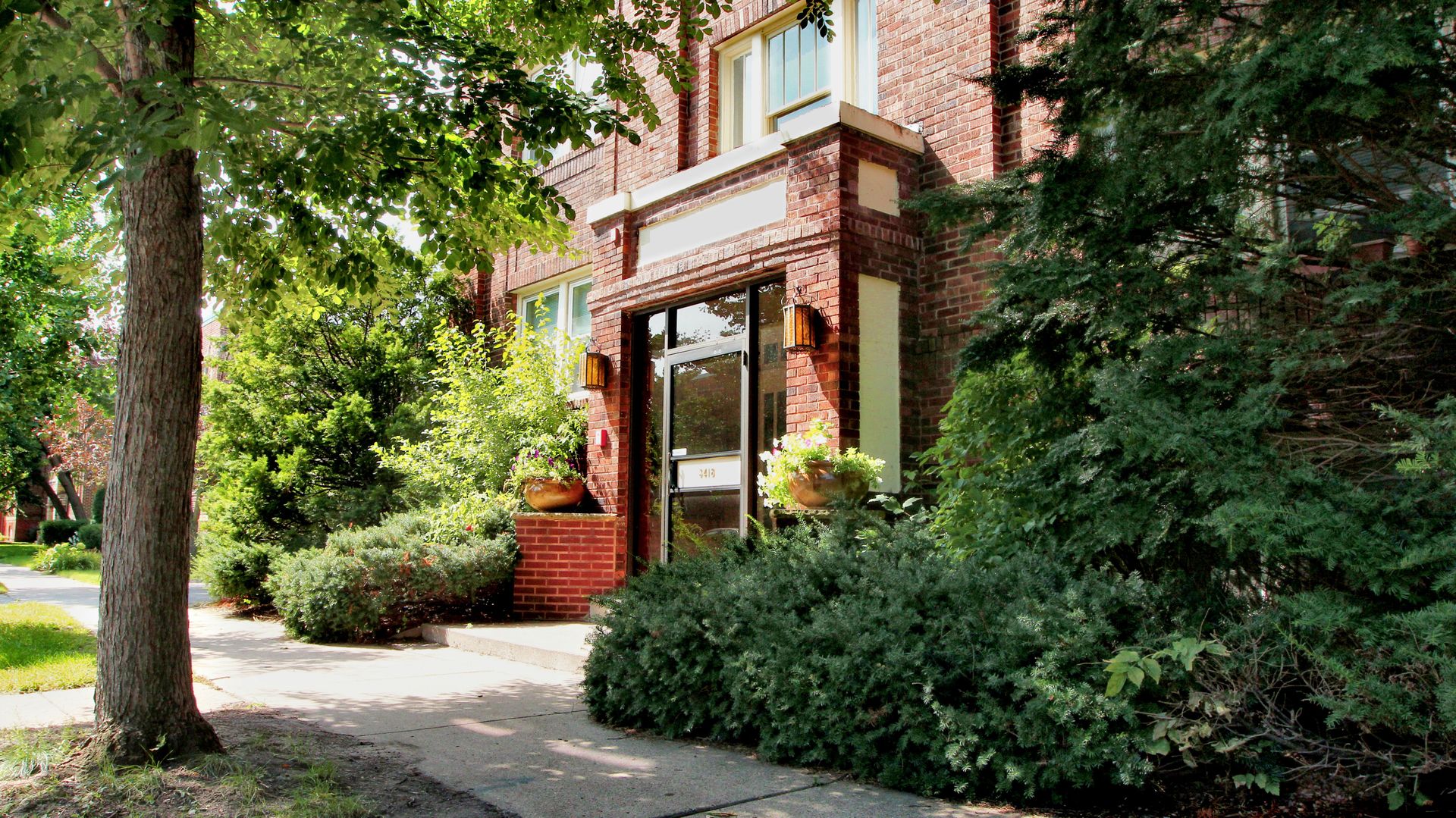 Minneapolis Apartment: 3418 Emerson Ave S