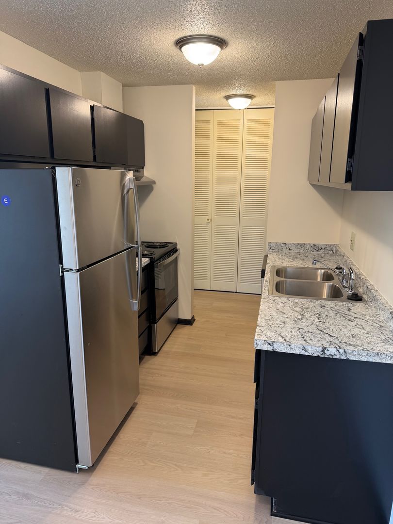 Crystal Apartment: 7710 36th Ave N