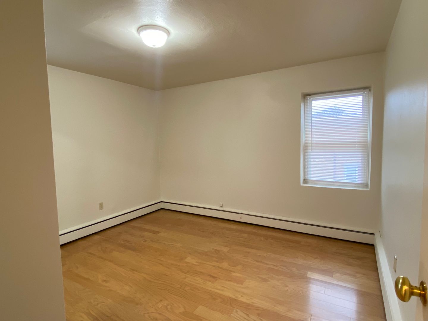 Minneapolis Apartment: 3421 & 3429 Emerson Ave S