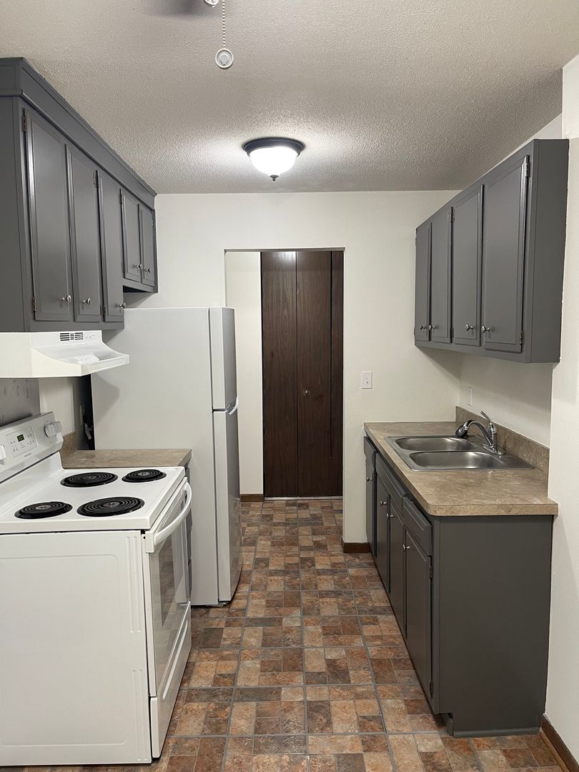 Minneapolis Apartment: 3404 Emerson Ave S