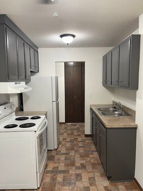 Large two bedroom – photo 1
