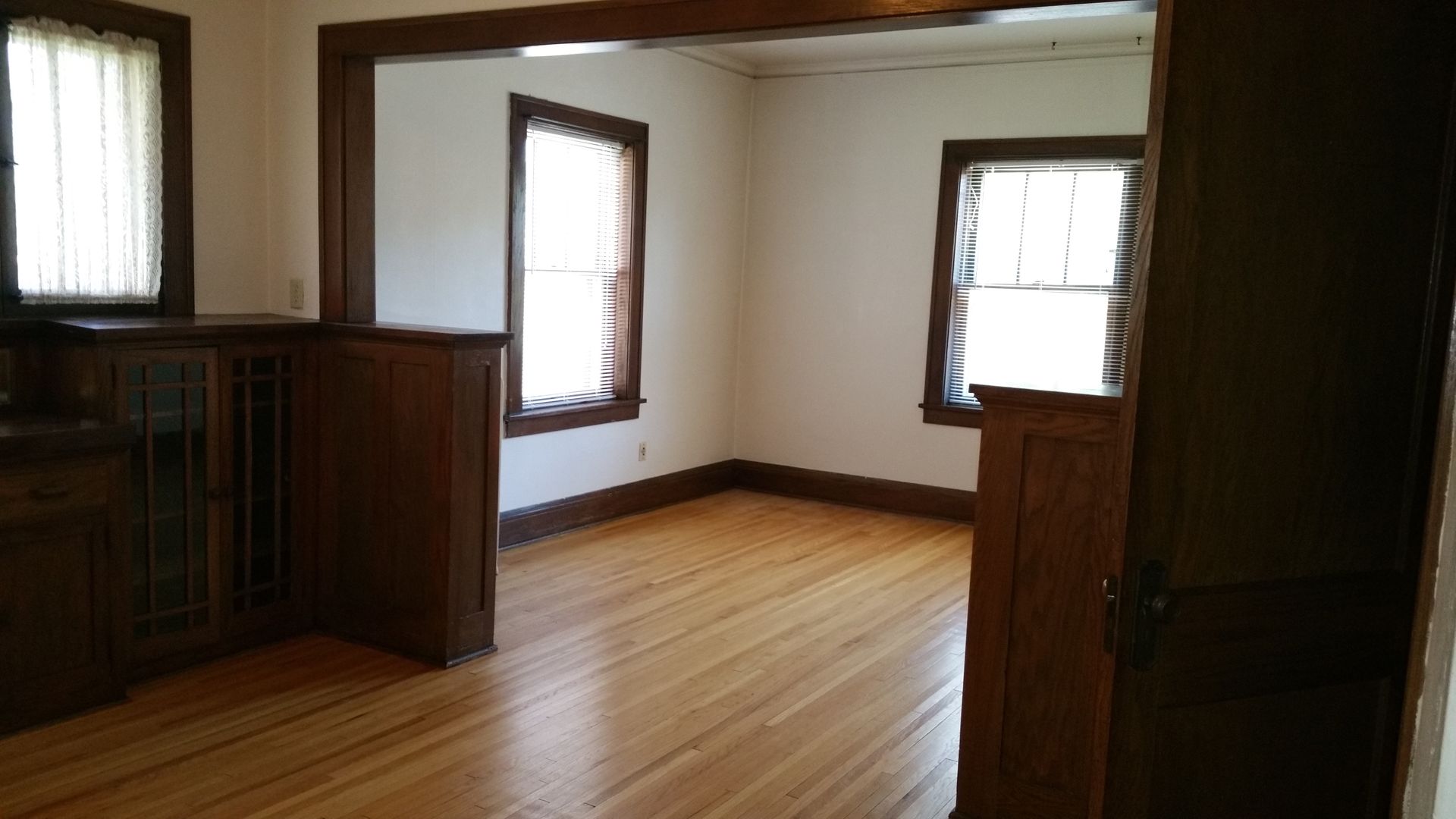 Minneapolis Apartment: 3943 or 3953 Bryant Ave S