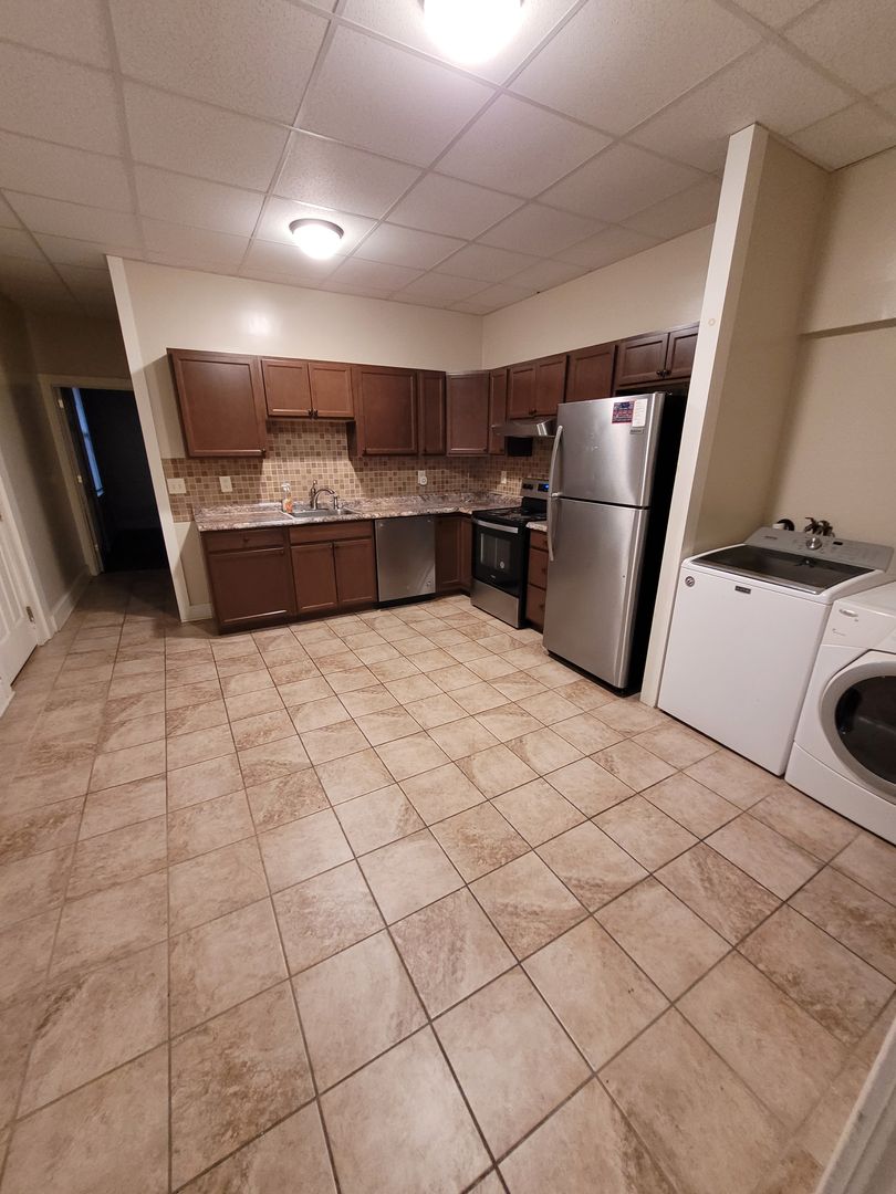 York Apartment: 339 West Philadelphia Street