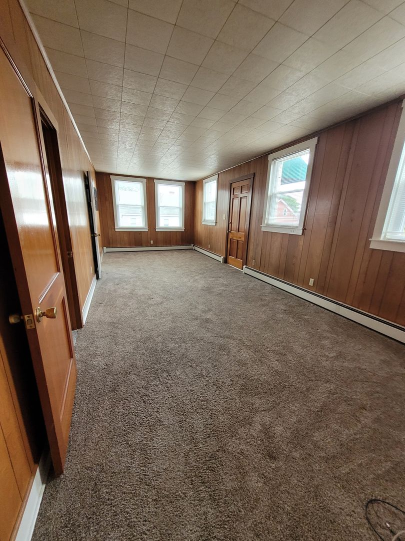 Manheim Apartment: 40 South Charlotte Street