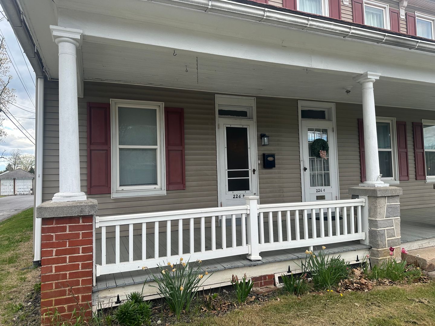 Manheim Apartment: 226 East High Street