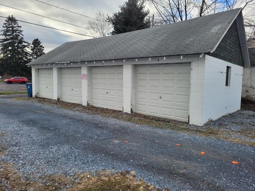 Garage-Highspire