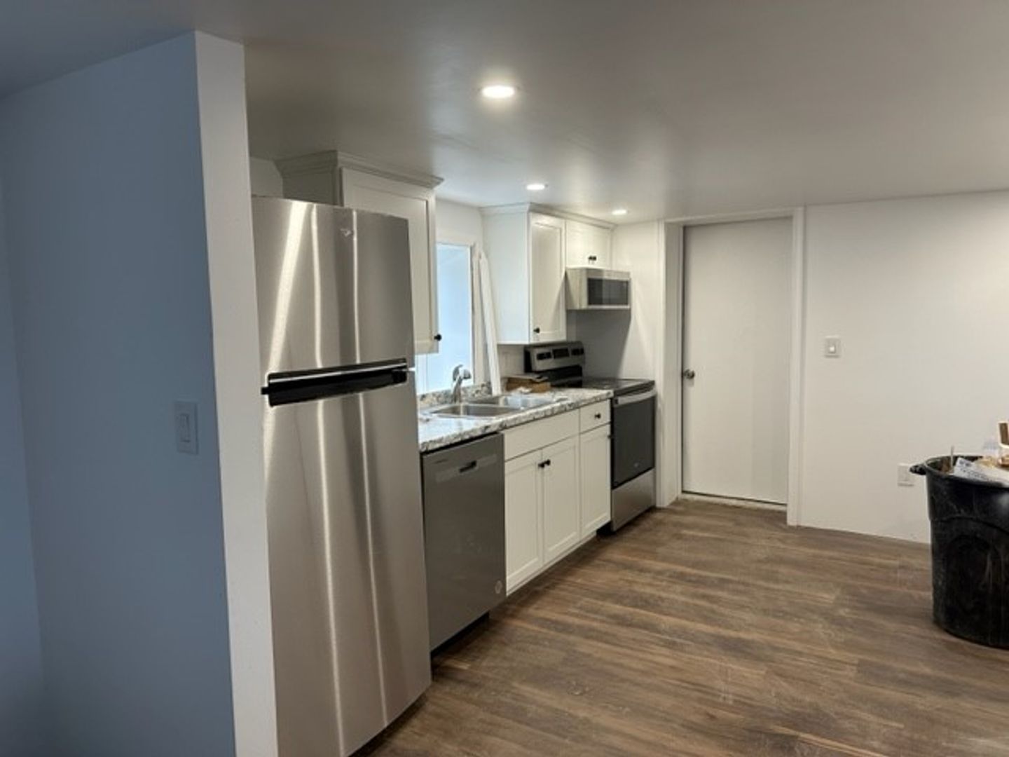 Jonestown Apartment: 129 East Market Street