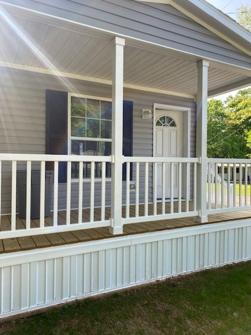 Denver House: 551 Lauschtown Road