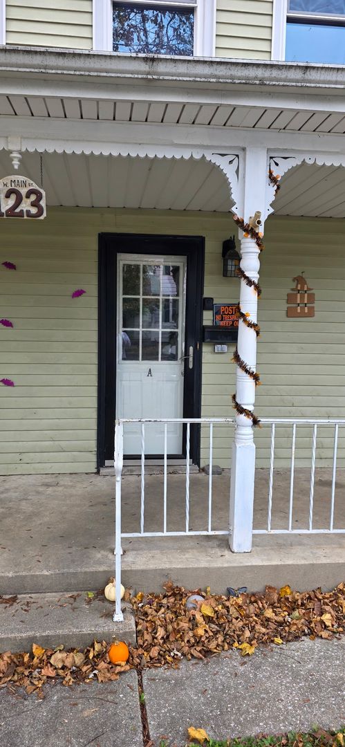 Hershey Apartment: 123 West Main Street