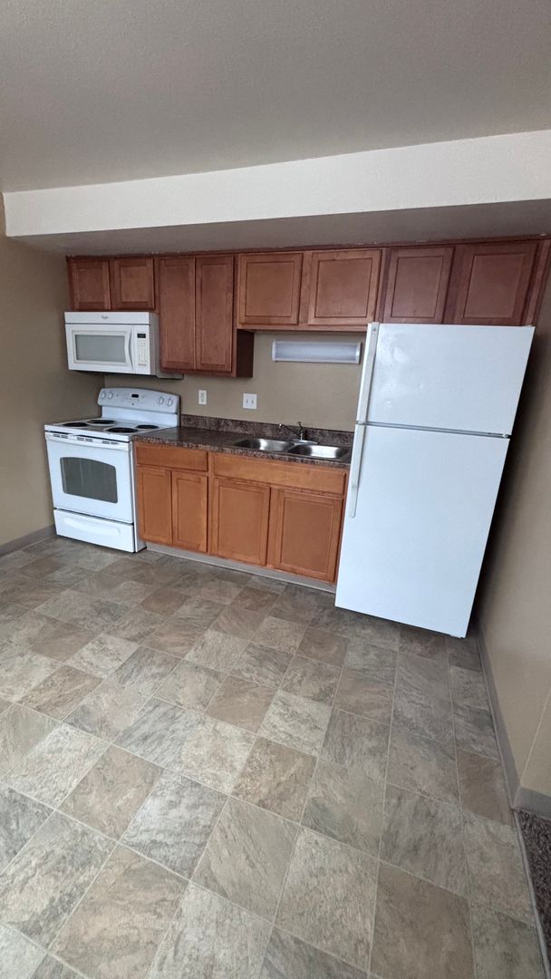 Aurora Apartment: 10288 E. 6th Ave