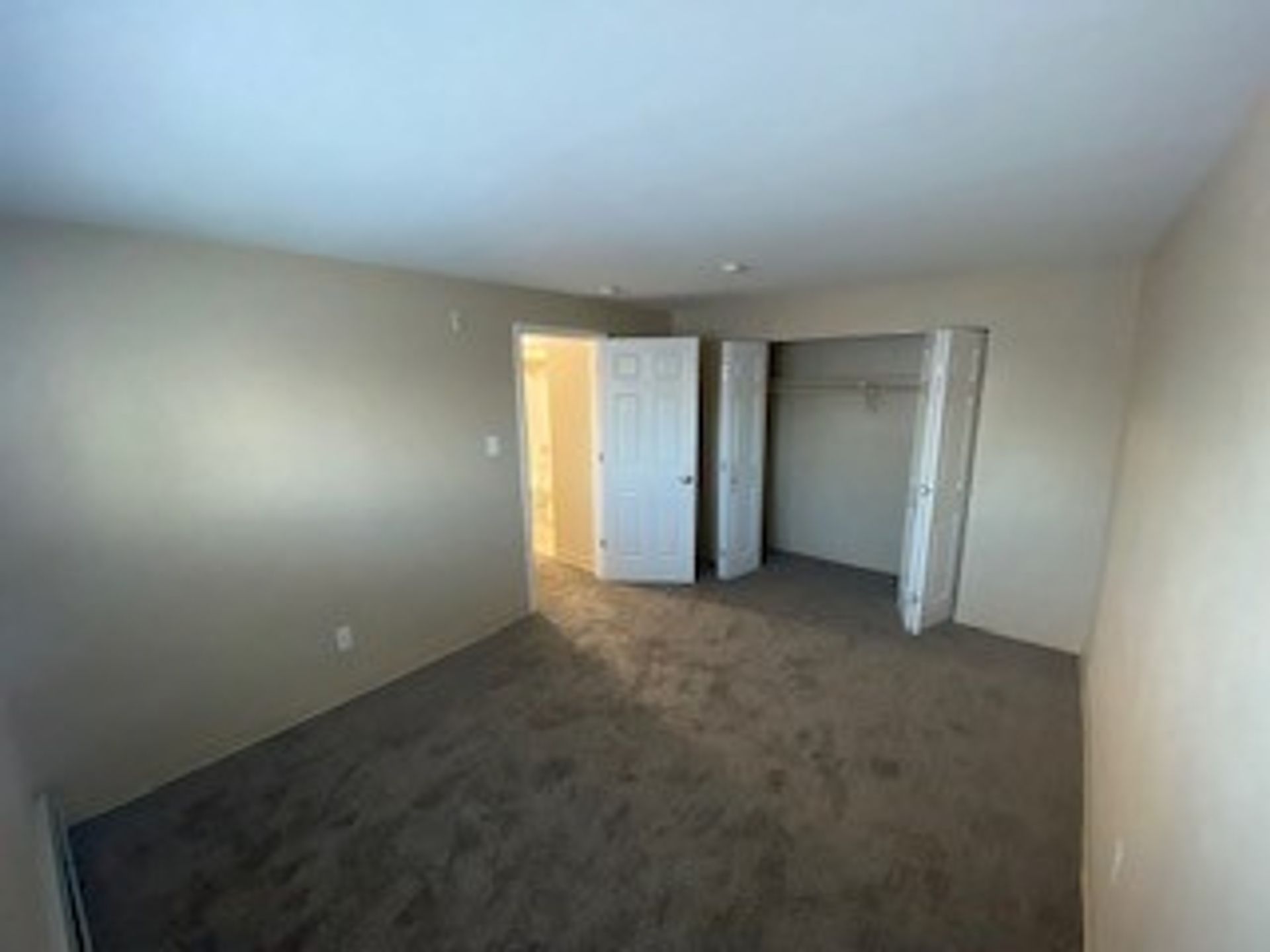 Aurora Apartment: 10288 E. 6th Ave