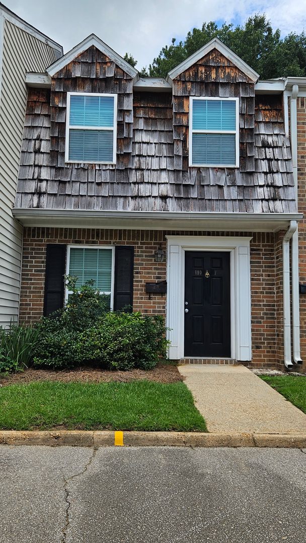 Mobile Townhome: 110 F DuRhu