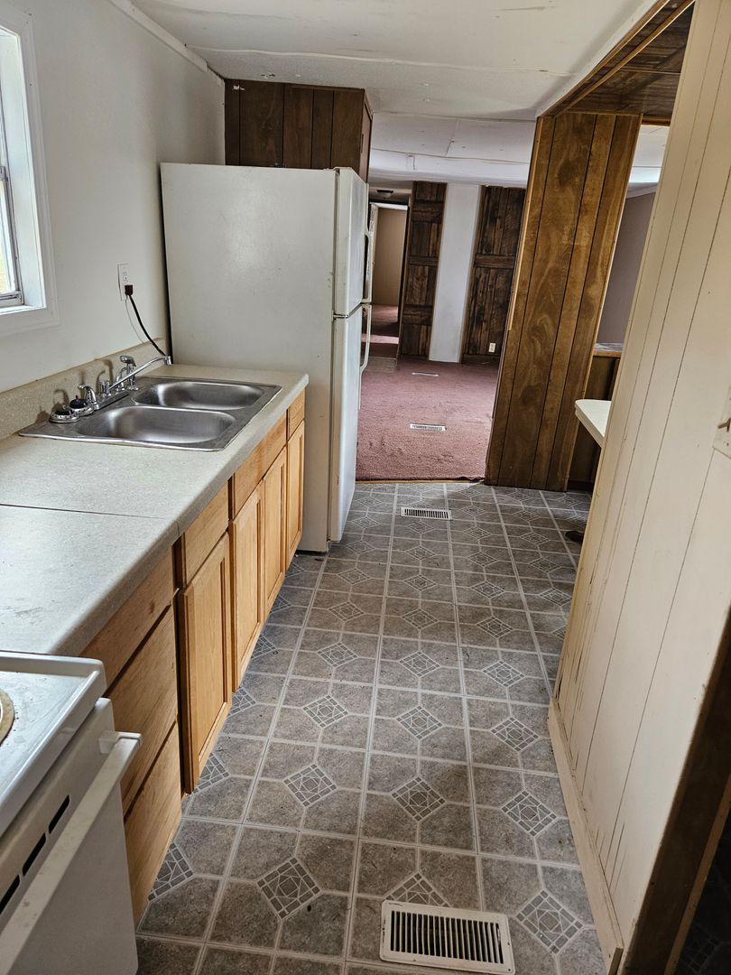Irvington Apartment: 10620 Magnolia Rd - 10620-#1