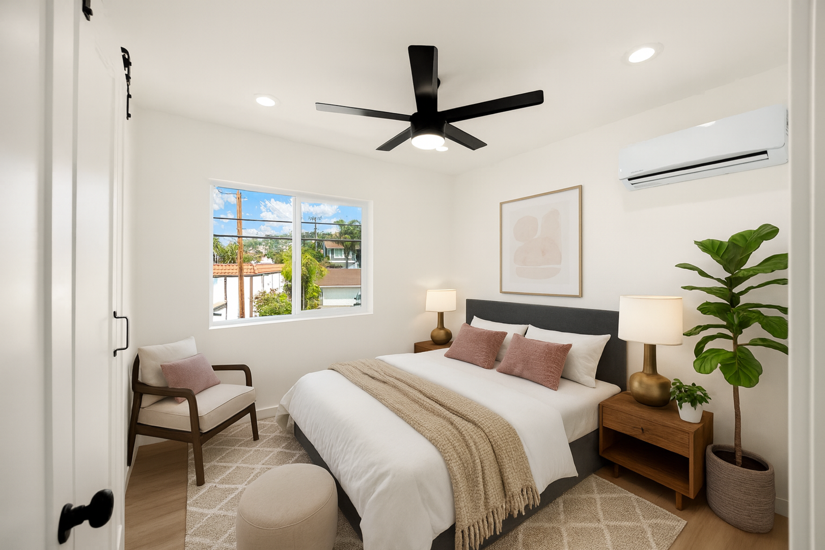 102 East Avenida San Gabriel