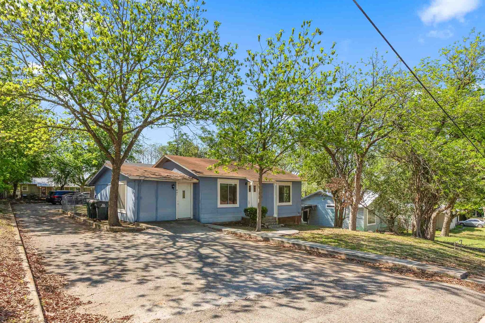 San Marcos Multiplex: 407 Sarah St - A