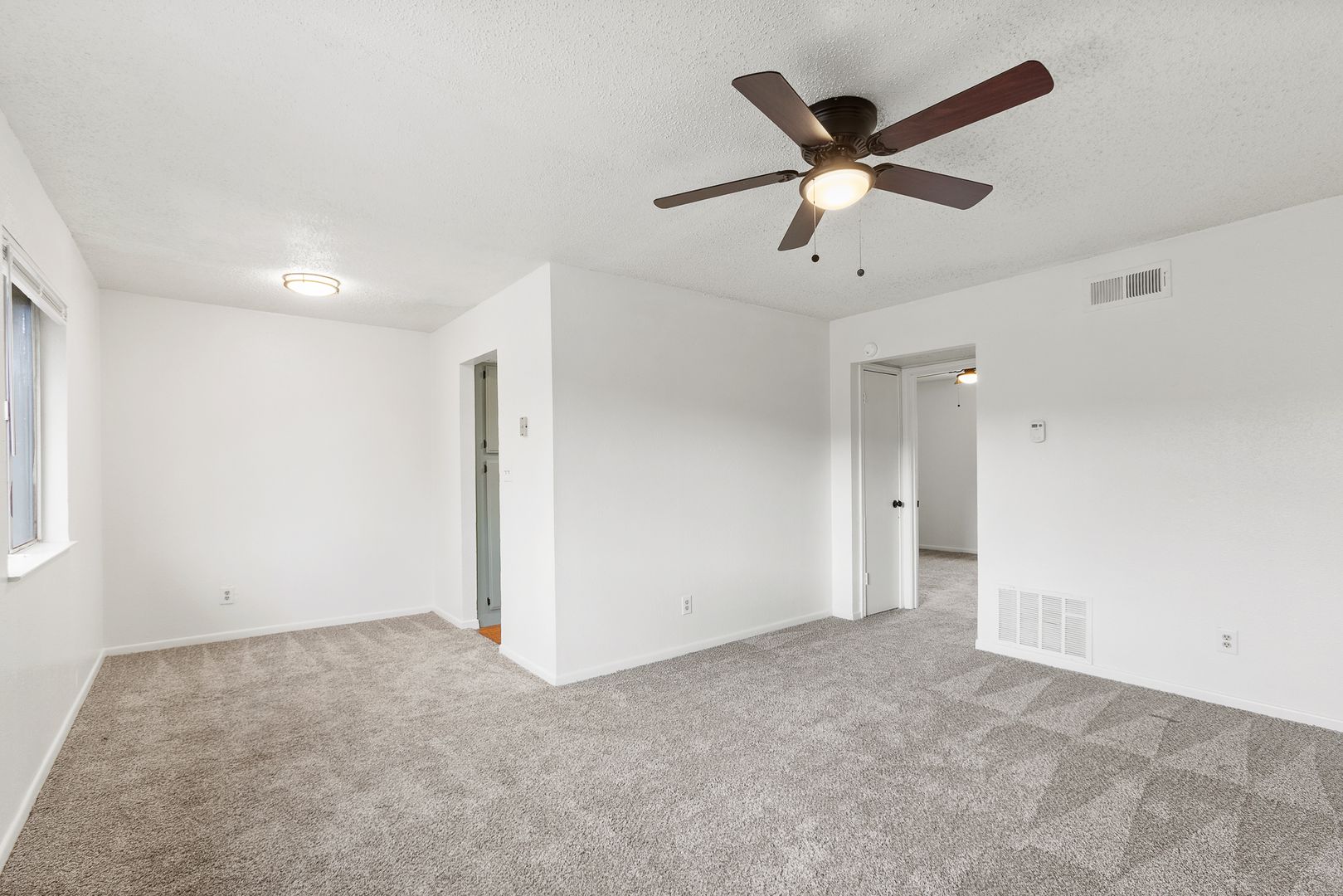 San Marcos Apartment: 1021 Chestnut Place